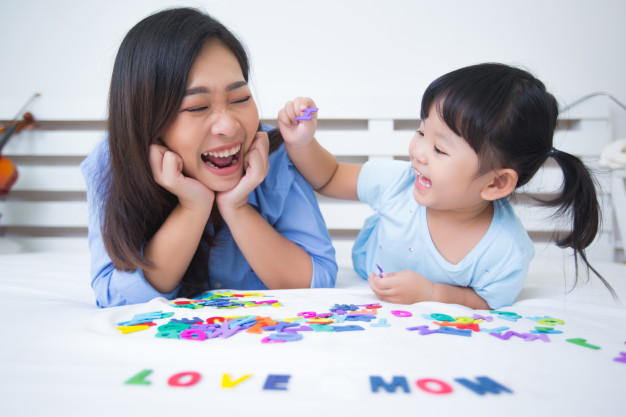 Ways-To-Introduce-Alphabets-To-Your-Child