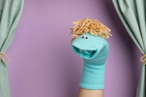 Use Puppets to Show Feelings - Social emotional activities for preschool & kindergarten