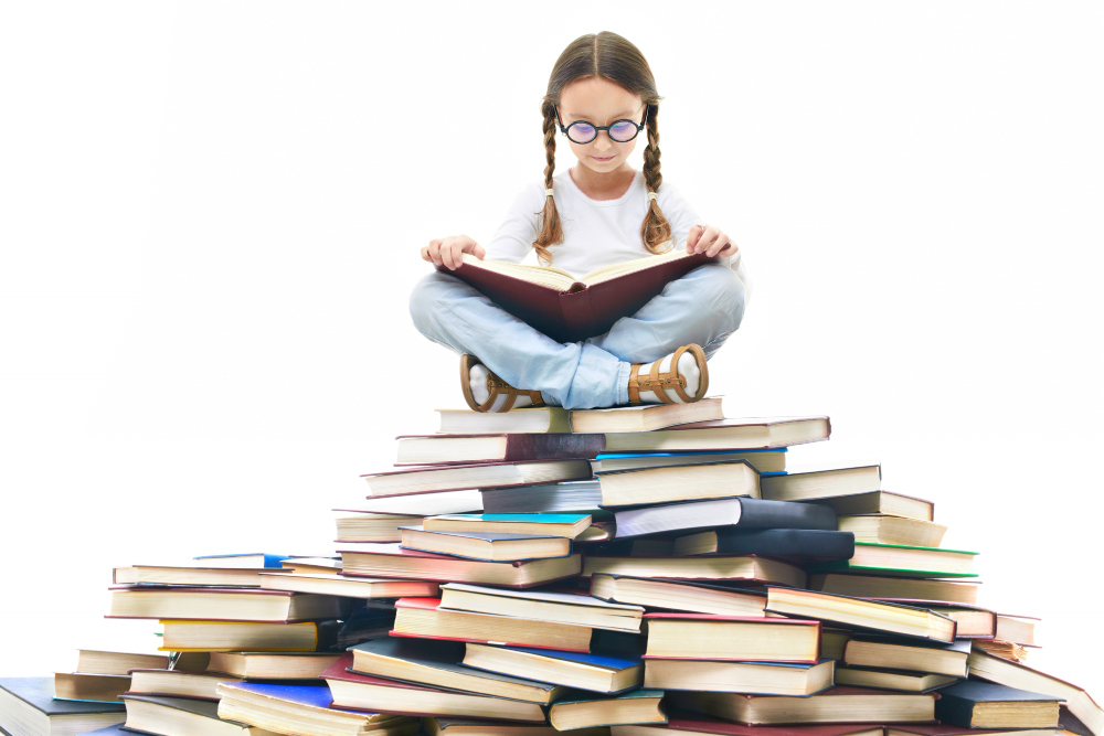 make your kid a reader with these tips & tricks as suggested by experts